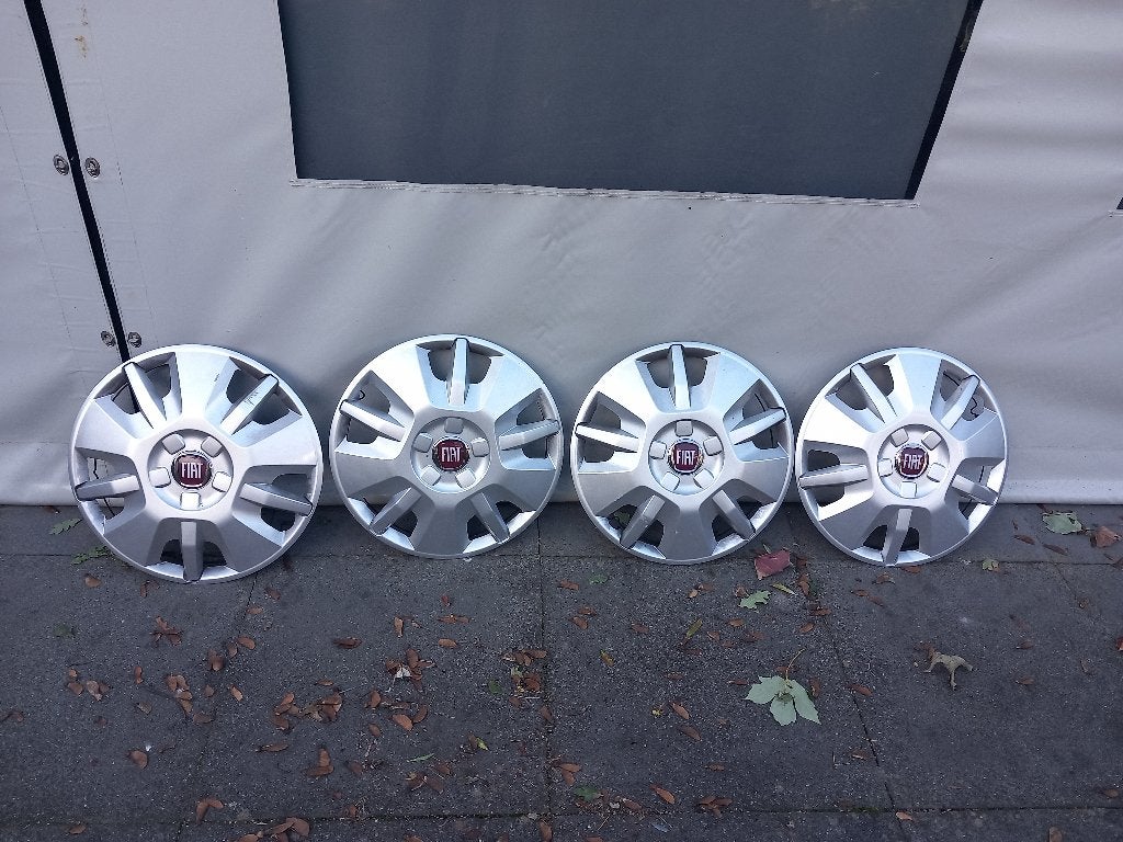 Set van 4 Fiat wieldoppen, Ophalen, Gebruikt