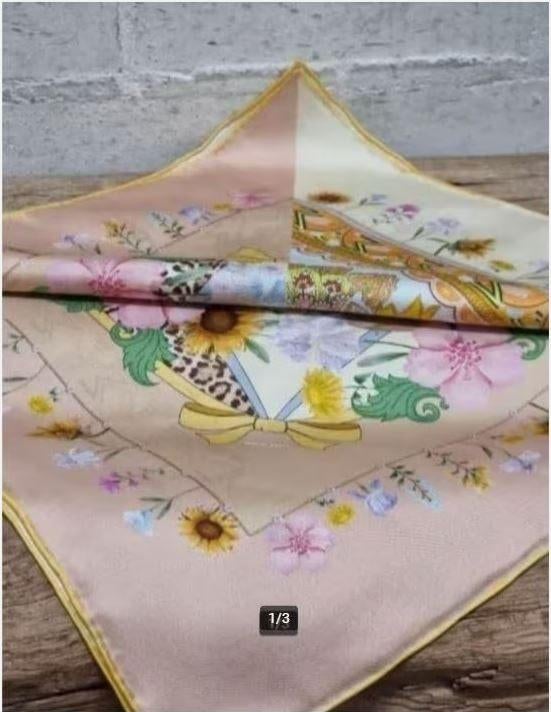 Mucho Gusto - Prachtige zijden shawl - Nieuw, Maat 46/48 (XL) of groter, Nieuw, Ophalen of Verzenden, Mucho Gusto