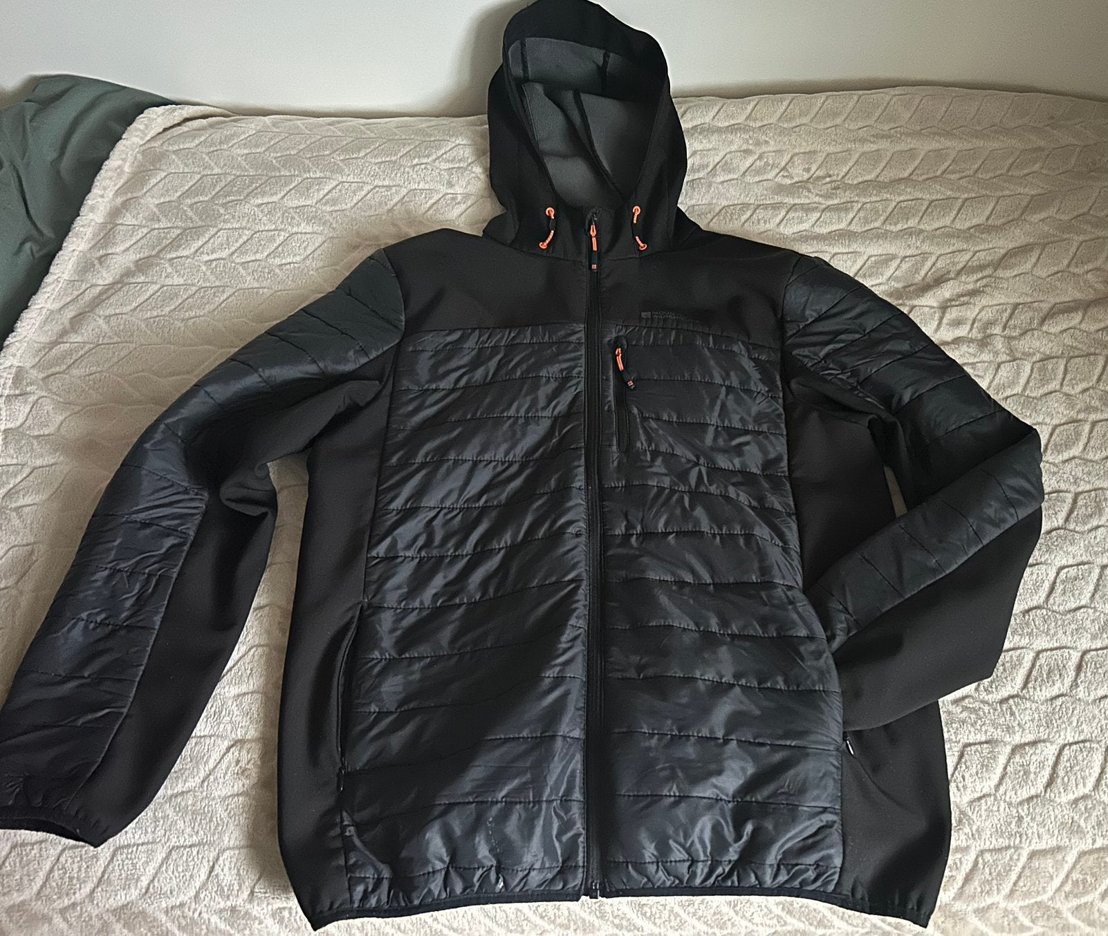 Herfst zomer jas heren L capuchon merk Mountain warehouse, Ophalen of Verzenden, Zo goed als nieuw, Maat 52/54 (L), Zwart