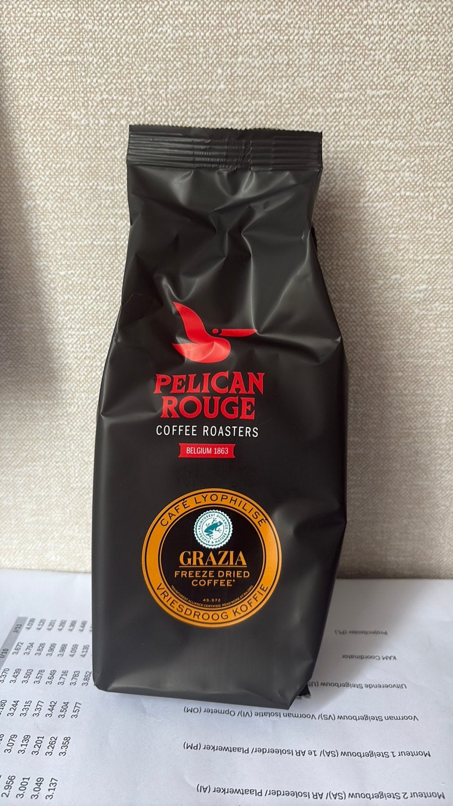 Pelican rouge instant koffie, Ophalen