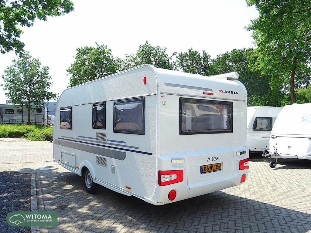 Adria Altea 462 PU mover, cassette luifel, Rondzit, Bedrijf, 5 tot 6 meter, Kachel
