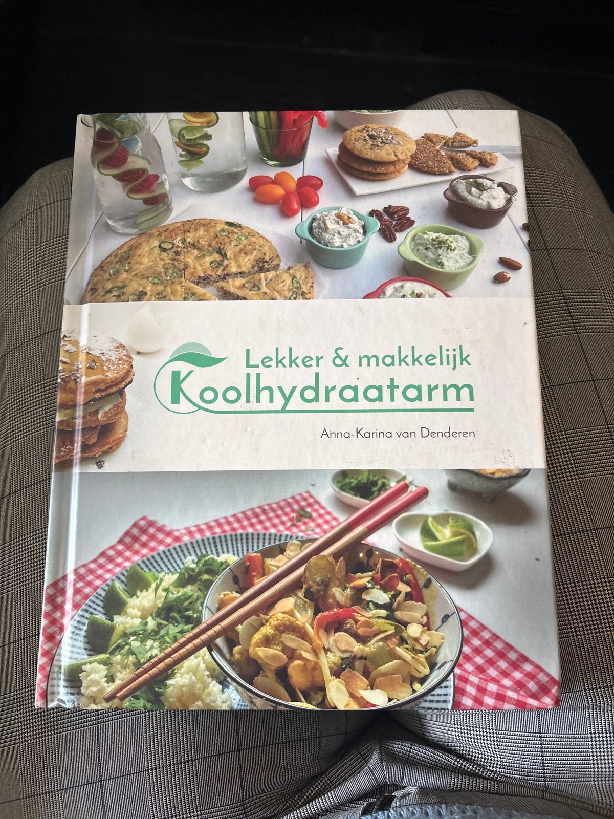 Lekker & Makkelijk Koolhydraatarm Kookboek - Anna-Karina, Gelezen, Voorgerechten en Soepen, Ophalen of Verzenden, Gezond koken