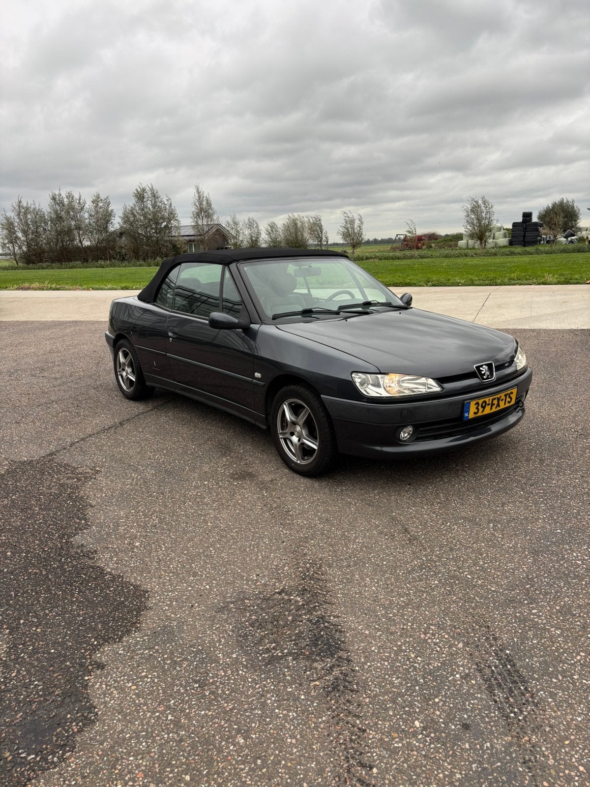 Peugeot 306 2.0 Cabriolet 2000 Grijs, Auto's, Voorwielaandrijving, 1998 cc, 4 cilinders, Cabriolet