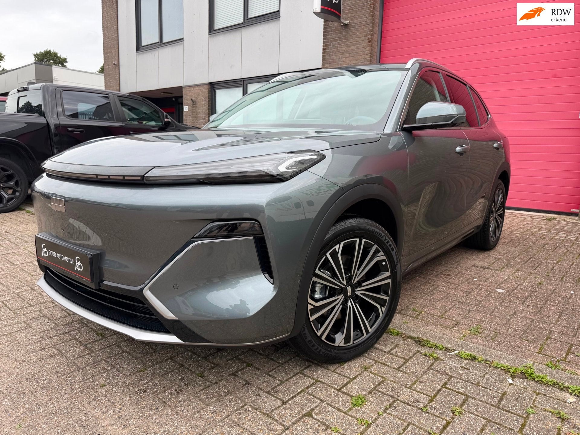 Geely Starray EM-i 1.5 Max+, Pano, 360, Memory, Auto's, Dealer onderhouden, Zwart, 4 cilinders, 1790 kg