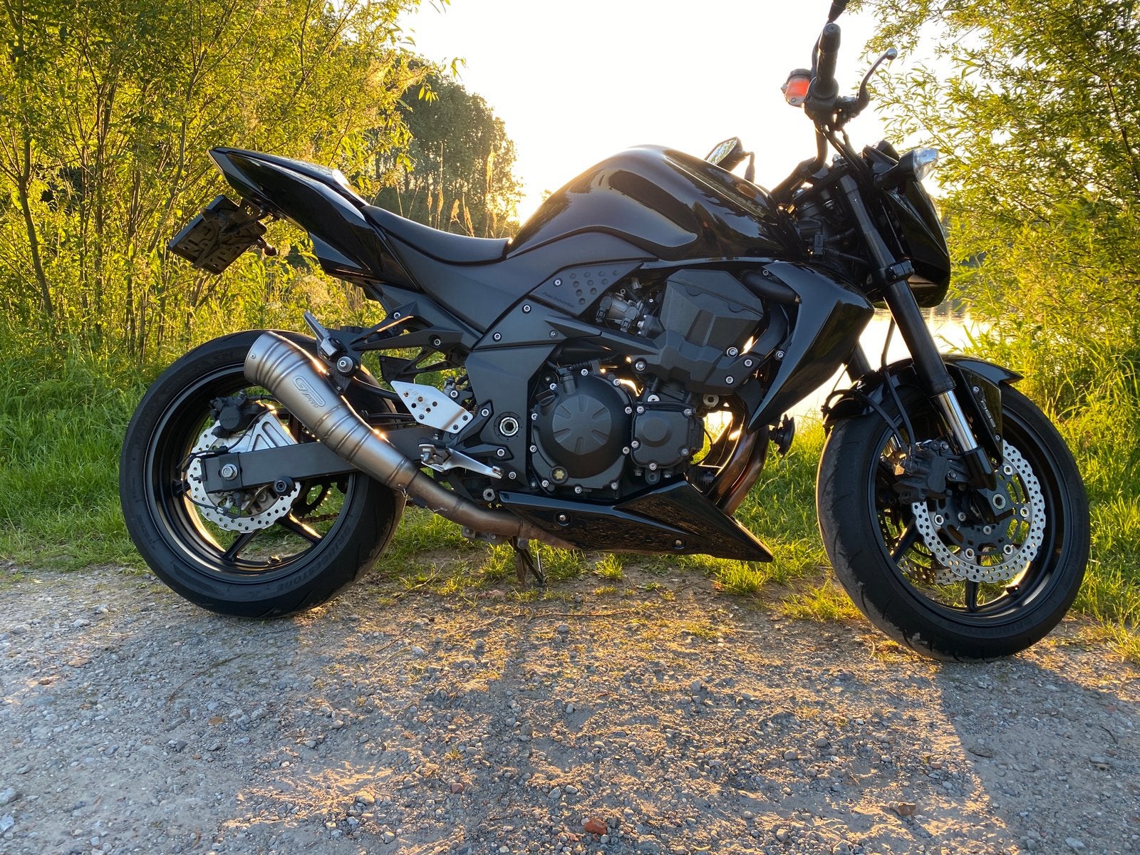 Kawasaki Z750 Black Edition ABS | Leovince | Veel extra’s, Motoren, Occasion, 4 cilinders, Motorrijbewijs A, Particulier