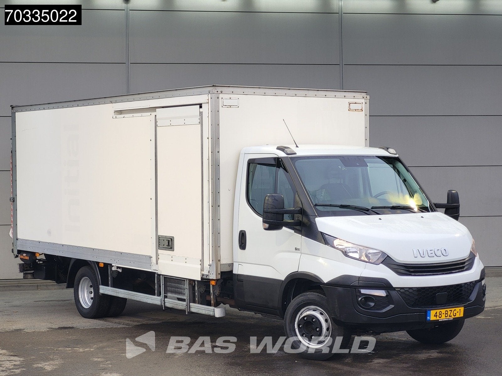 Iveco Daily 72C18 3.0L 1000KG Laadklep Automaat Dubbellucht, Auto's, Bestelauto's, Automaat, 4205 kg, Stof, Gebruikt