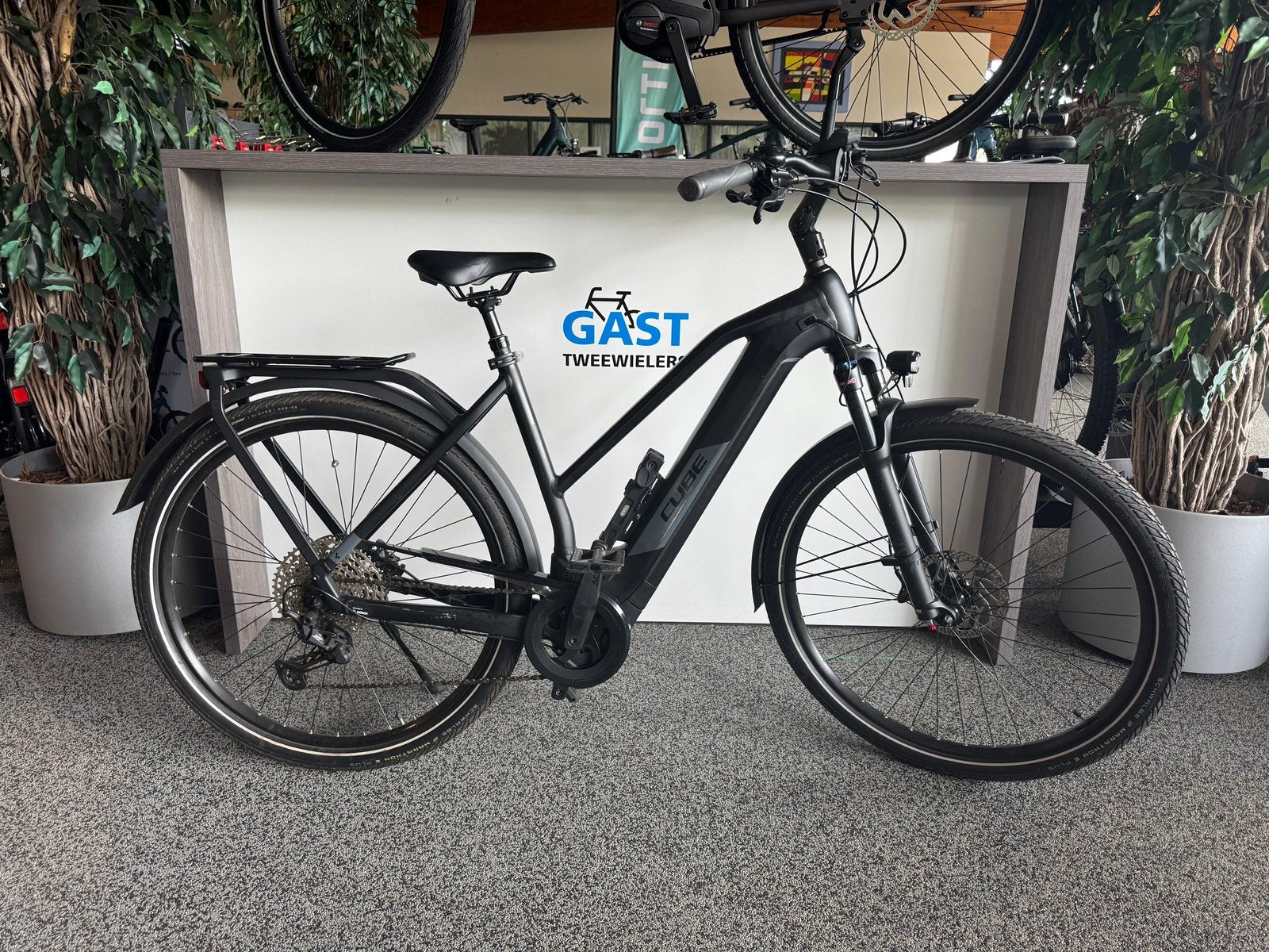 CUBE Kathmandu | BOSCH CX | 625W | NIEUWSTAAT!, Ophalen, Zo goed als nieuw, 51 tot 55 cm, Cube