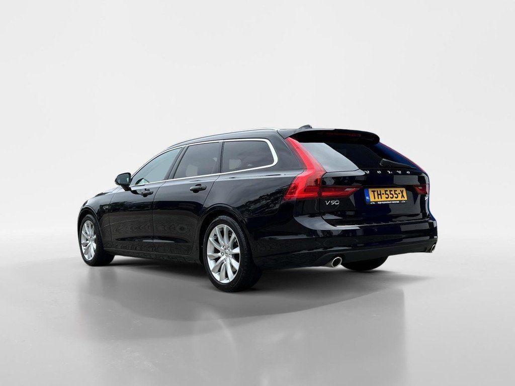 Volvo V90 2.0 T4 Momentum Automaat, Auto's, Volvo, 1969 cc, Leder en Stof, 14 km/l, 93 €/maand