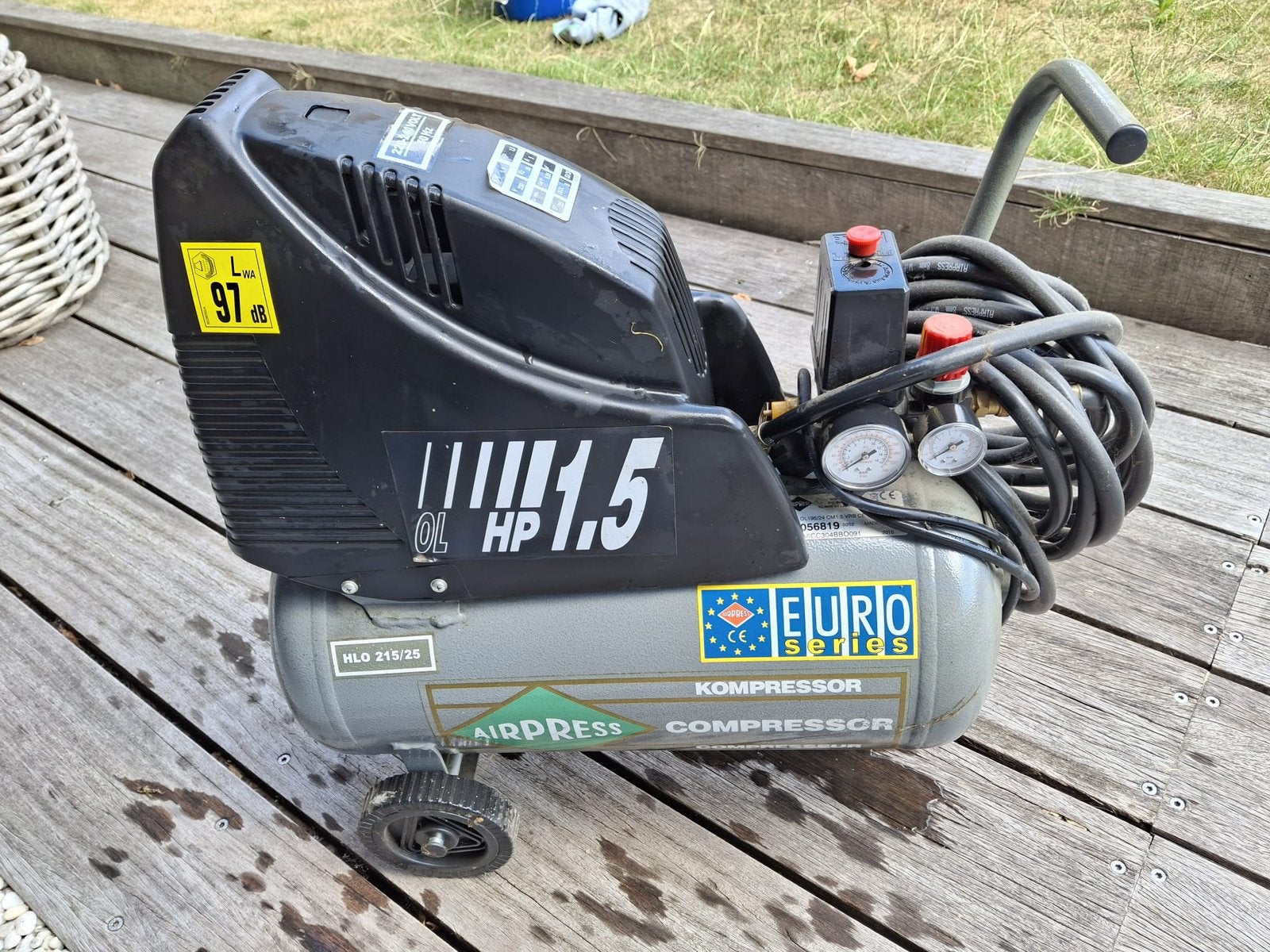 Airpress compressor Euro serie HL 215/25, 25 tot 100 liter, Ophalen, Zo goed als nieuw, 200 tot 400 liter/min