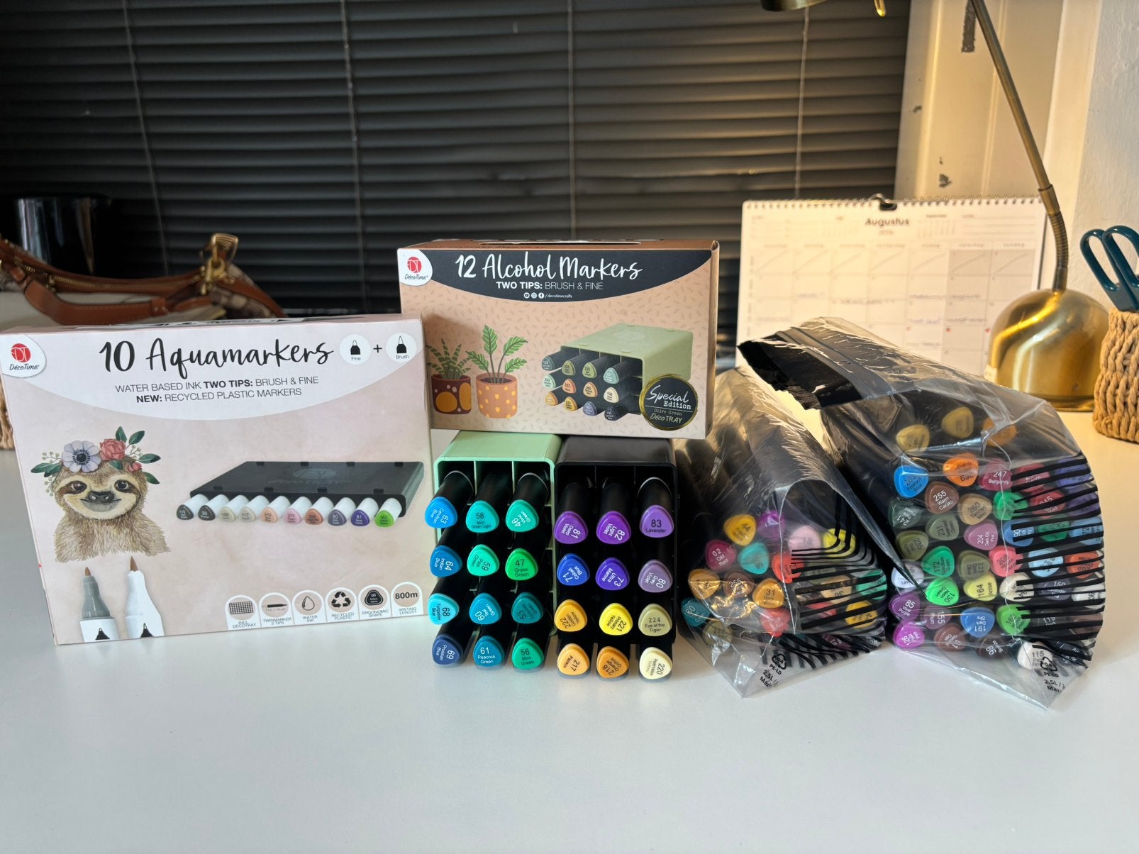 Decotime 103x Alchohol Markers en 10x Acryl Markers, Ophalen, Zo goed als nieuw, Potlood of Stift