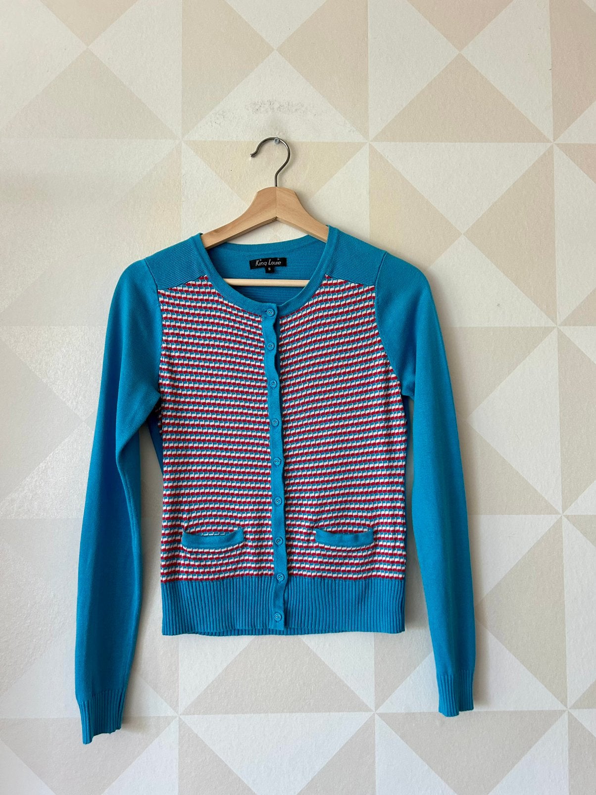 King Louie Cardi Roundneck vest blauw rood wit S/36 zgan, Blauw, Ophalen of Verzenden, Zo goed als nieuw, King Louie