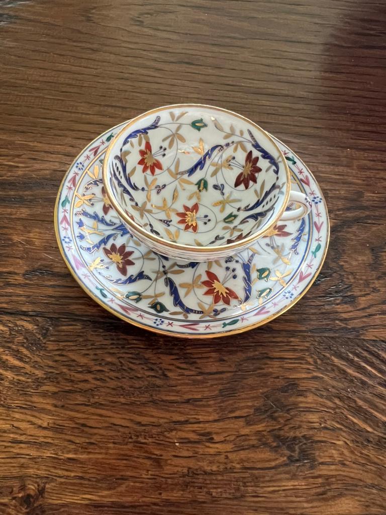 ANTIEK FISCHER & MIEG (PIRKENHAMMER) DEMITASSE UIT 1860, Ophalen of Verzenden