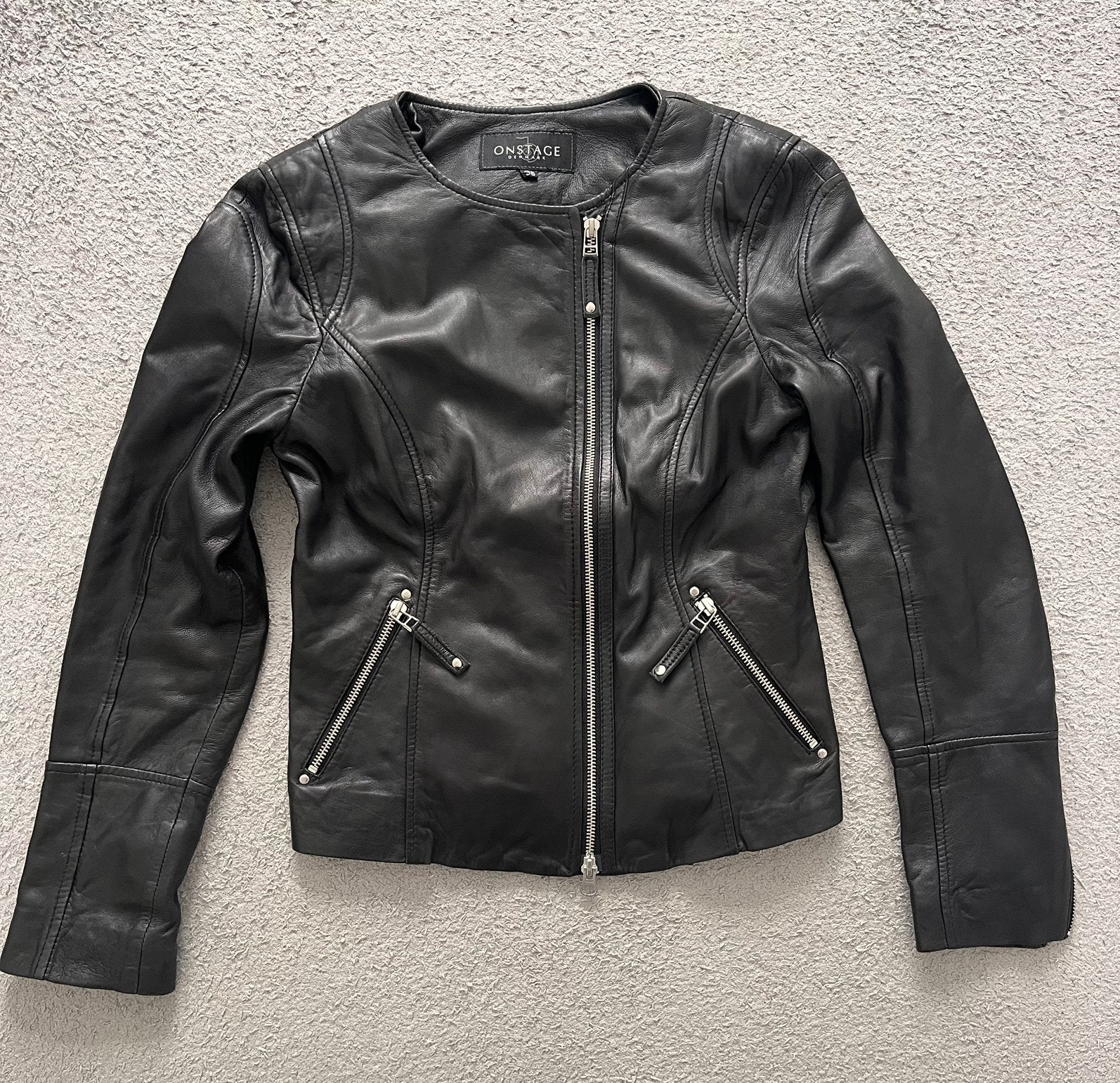 Onstage jas origineel!, Kleding | Dames, Jassen | Zomer, Ophalen of Verzenden, Zo goed als nieuw, Maat 36 (S), Zwart