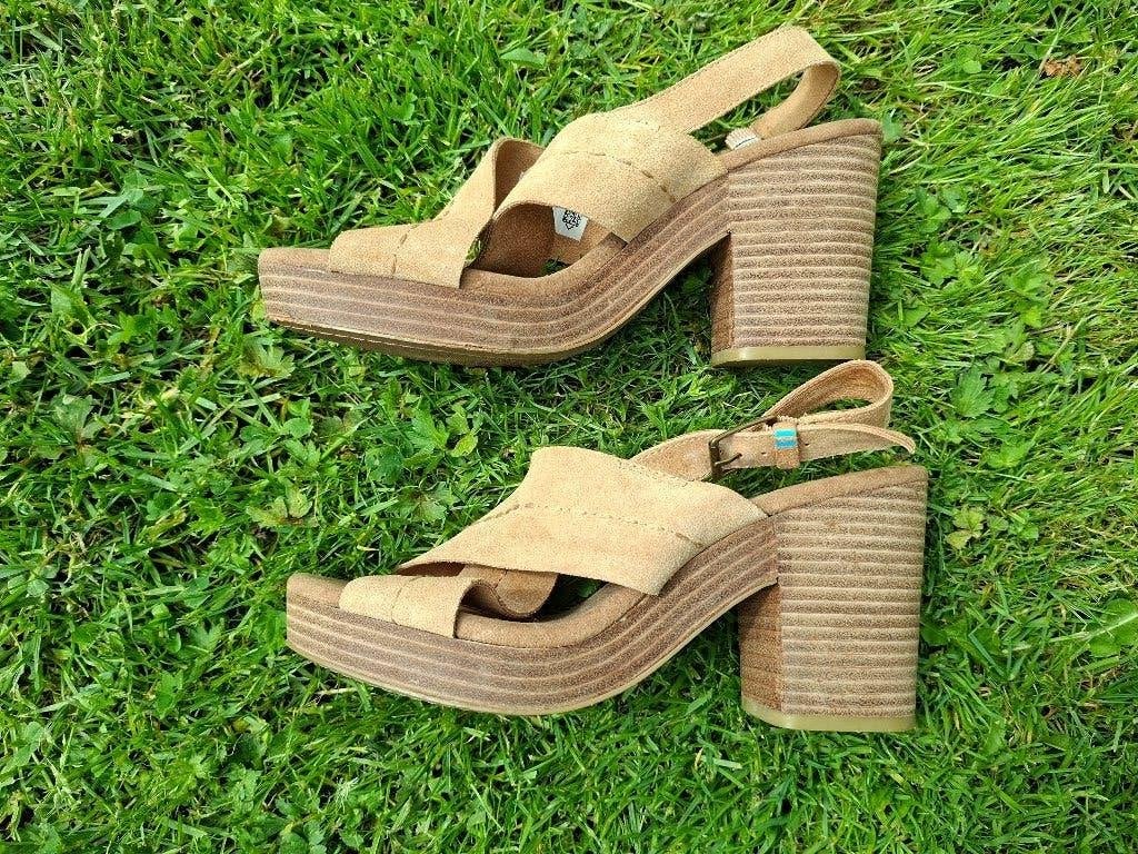 Mooie Toms sandalen maat 40, Overige kleuren, Zo goed als nieuw, Toms, Sandalen of Muiltjes