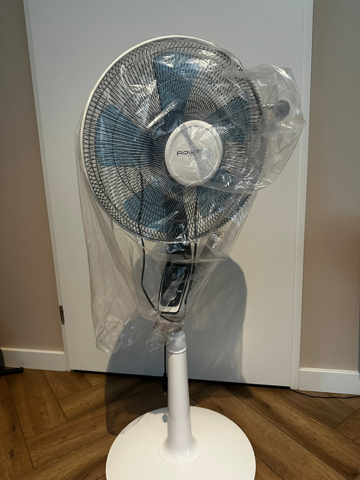 Rowenta ventilator, Witgoed en Apparatuur, Ventilatoren, Zo goed als nieuw, Statiefventilator, Ophalen