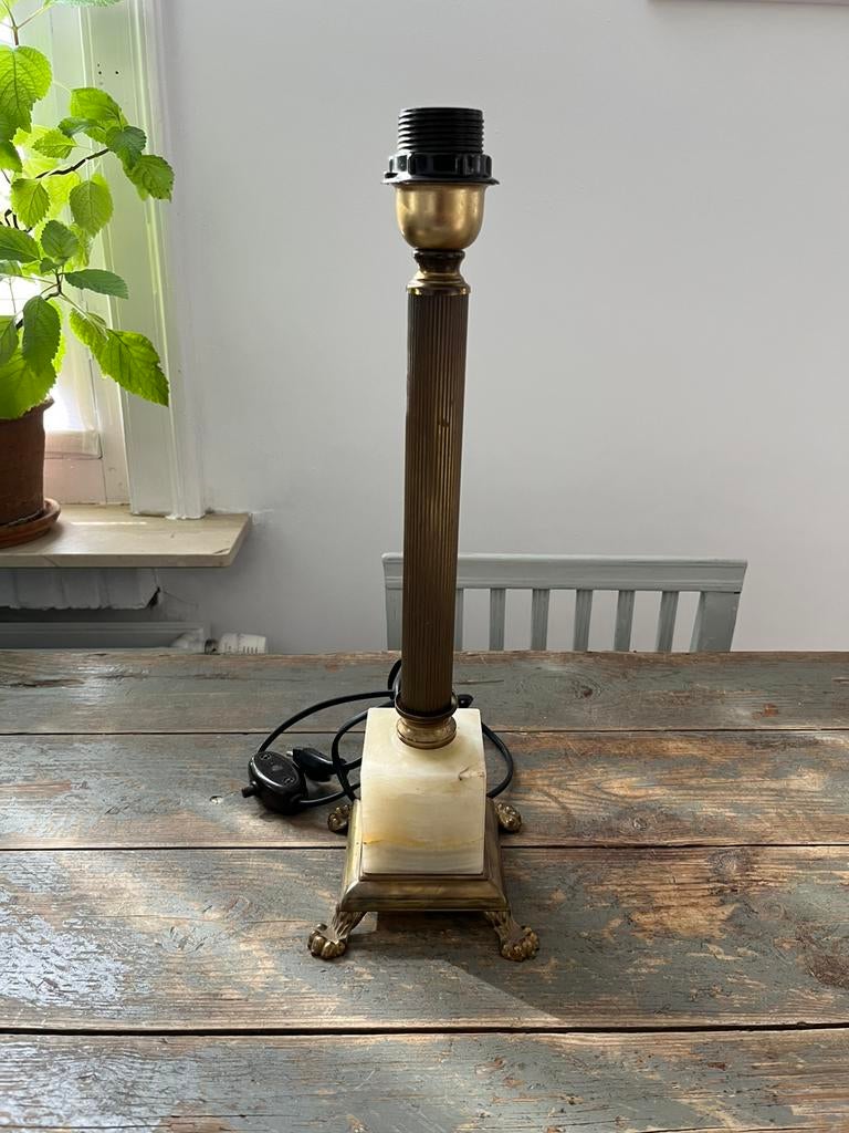 VINTAGE TAFELLAMP LAMP MESSING MARMER REGENCY, Huis en Inrichting, Lampen | Tafellampen, Ophalen of Verzenden, Zo goed als nieuw