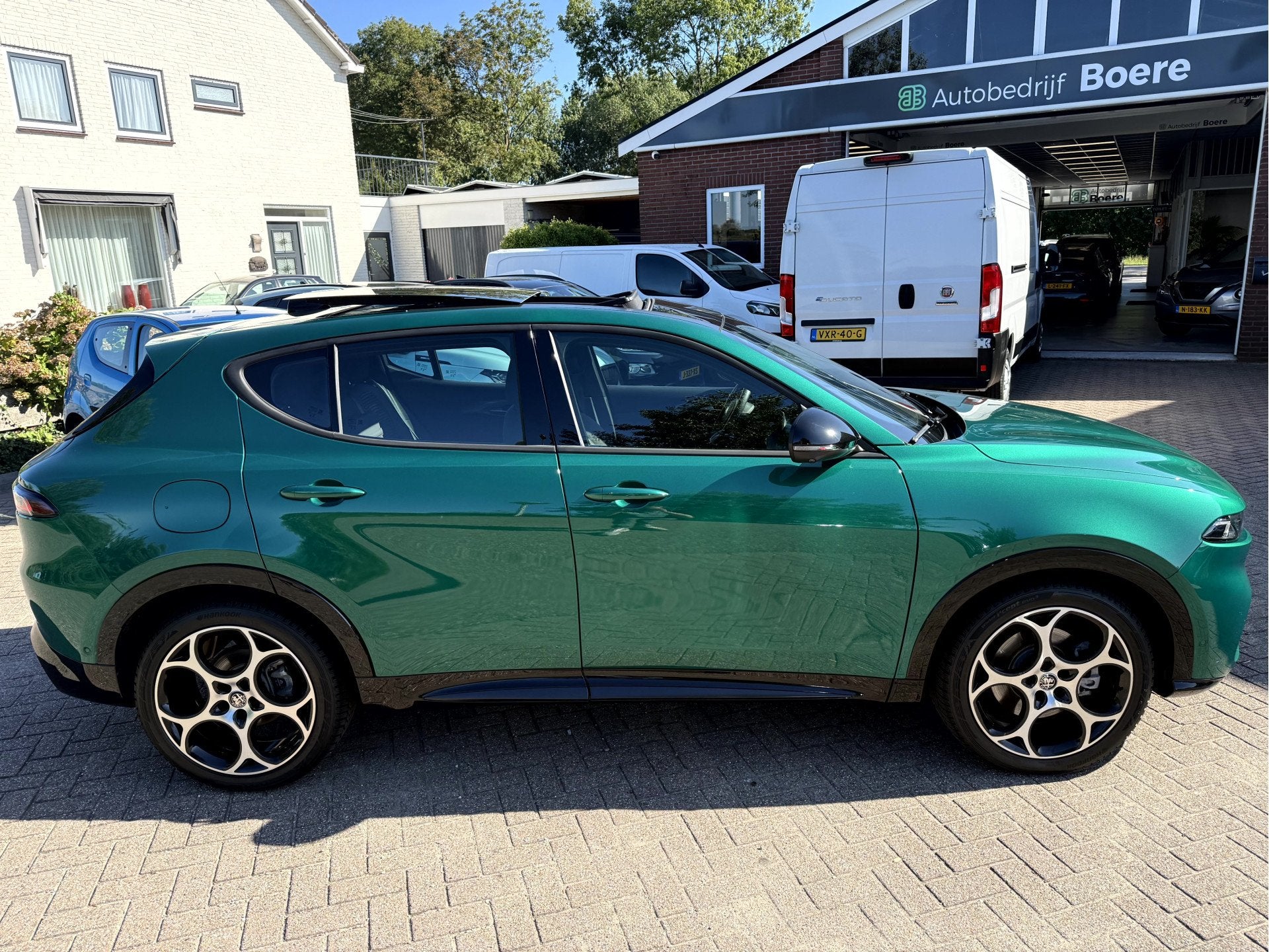 Alfa Romeo Tonale 1.5T Hybrid Edizione Business NLAuto, Pano, Stof, Gebruikt, 4 cilinders, 700 kg