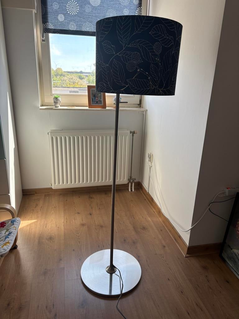 IKEA Stockholm vloerlamp donkerblauw motief, Huis en Inrichting, Ophalen, Zo goed als nieuw, 150 tot 200 cm