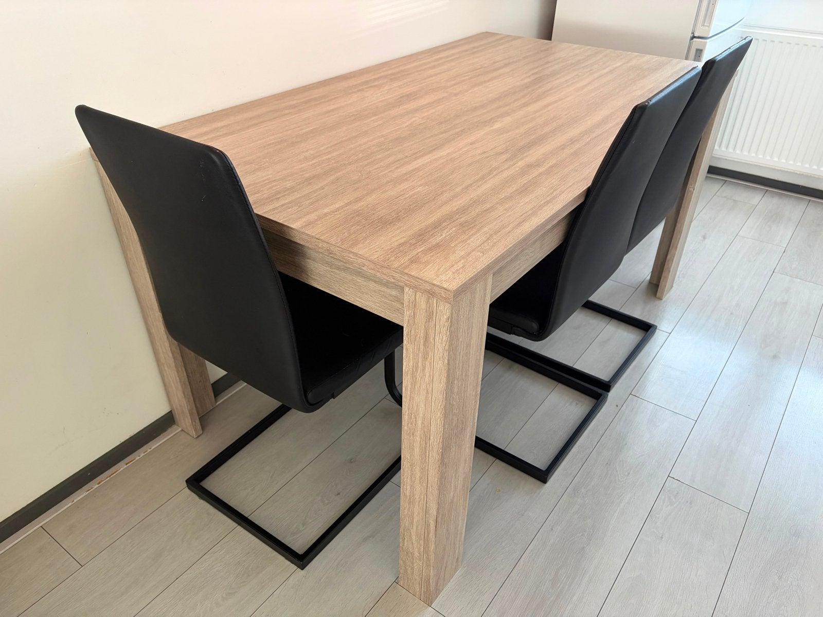 Eettafel grijs/bruin met 4 stoelen 90x160, Huis en Inrichting, Tafels | Eettafels, Gebruikt, 150 tot 200 cm, Vier personen, Rechthoekig