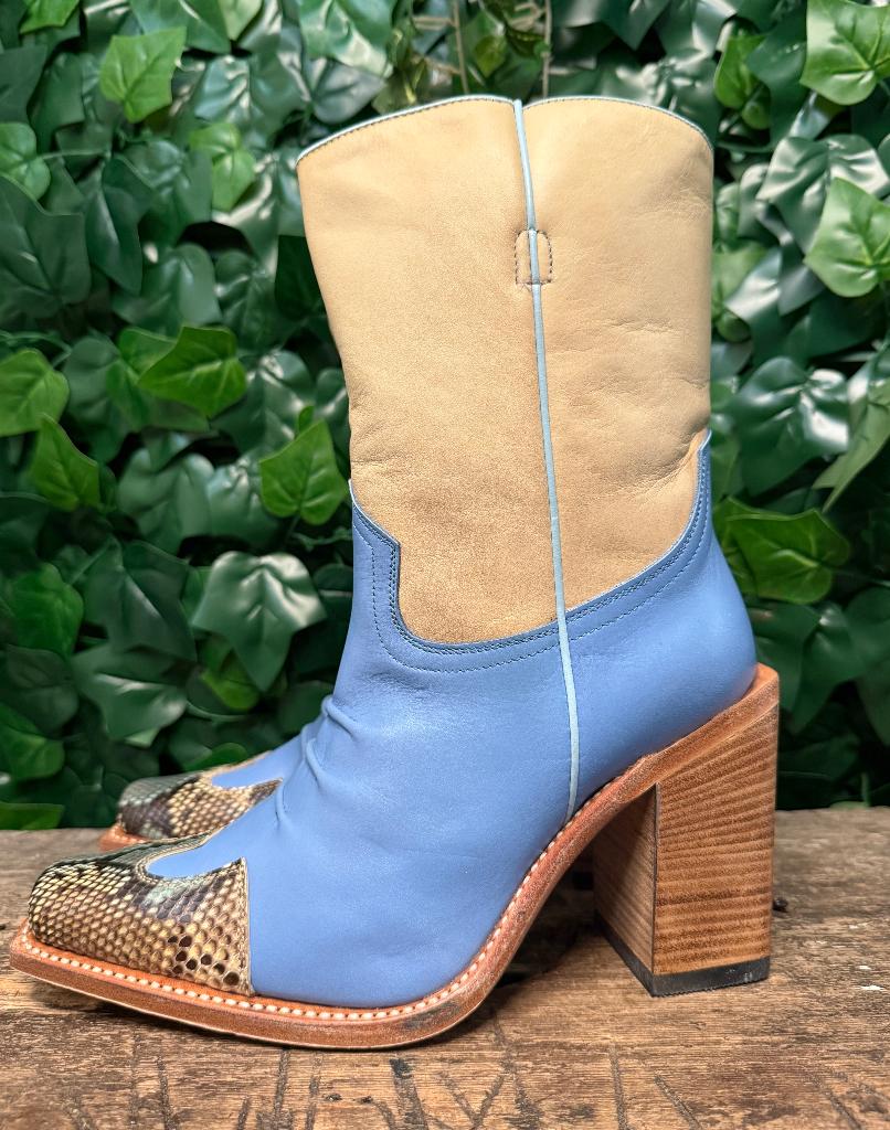 Nieuwe prachtige vintage blokhak laarzen van Sendra maat 40, Sendra, Blauw, Lage of Enkellaarzen, Nieuw