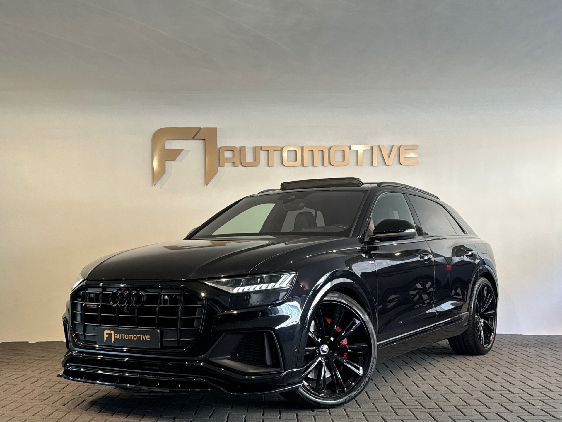 Audi Q8 60 TFSI e quattro S Line Comp Pano|RS Seat|HuD|Massa, Automaat, Dealer onderhouden, 14 kWh, Gebruikt