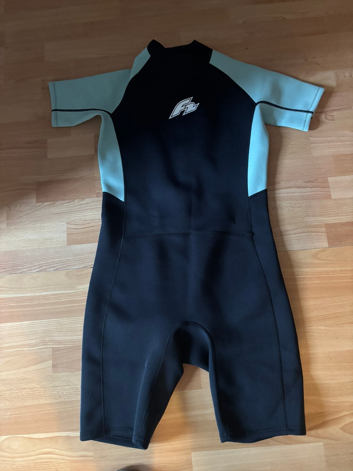 Wet suit kort xl (44/46 ) europese maat, Ophalen of Verzenden, Zo goed als nieuw, Heer, Wetsuit