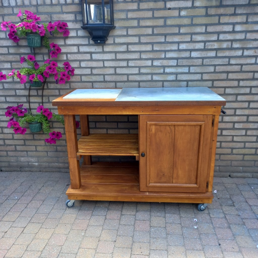 barbecue kastje, Ophalen, Zo goed als nieuw