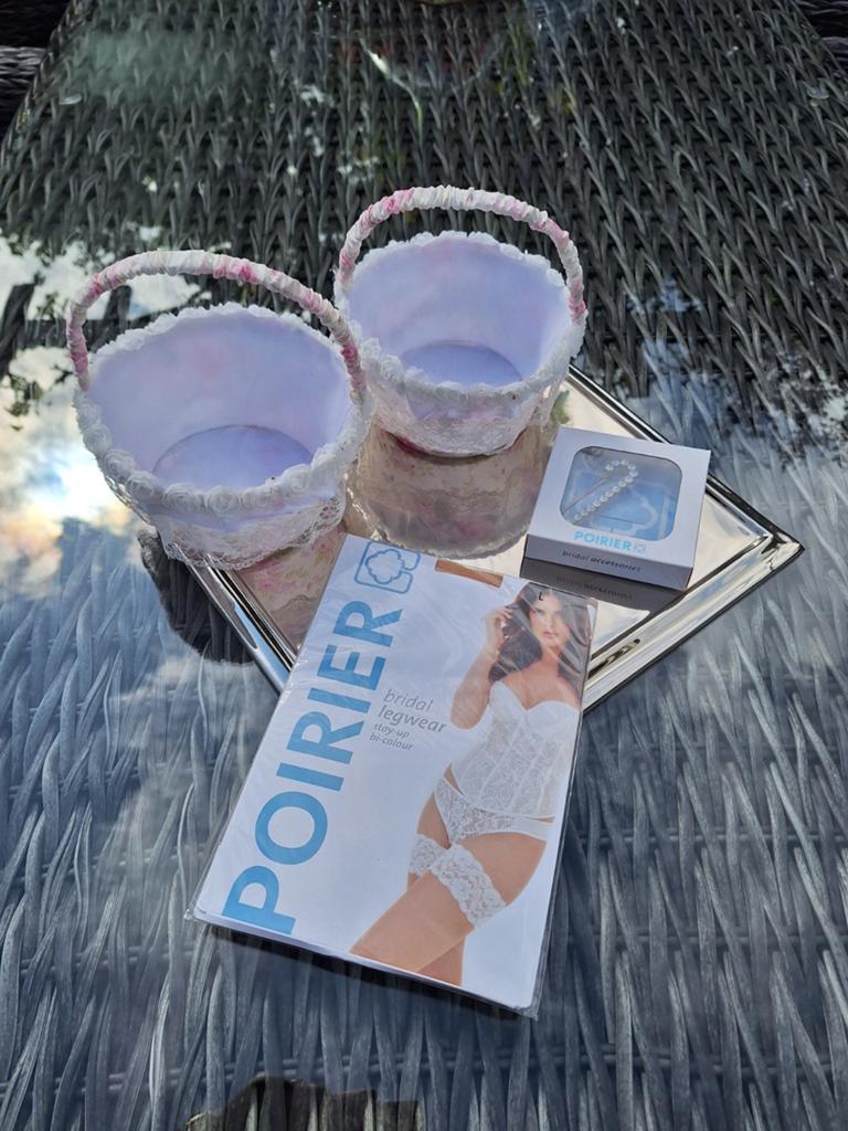 Kousen en gesp, Ophalen of Verzenden, Nieuw, Zwart, Accessoires