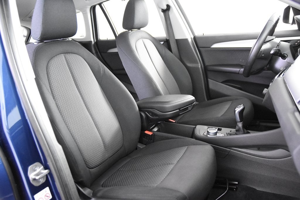 BMW X1 sDrive18i *1ste eigenaar*Navigatie*Standkachel*PDC*, Auto's, Gebruikt, Automatische klimaatregeling, Blauw, Bedrijf