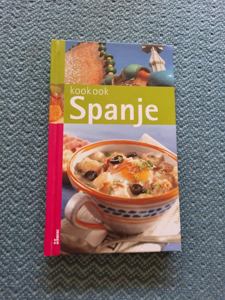 Kookboek Spanje - Hardcover - Nieuwstaat, Boeken, Kookboeken, Ophalen of Verzenden, Nieuw, Spanje, Hoofdgerechten