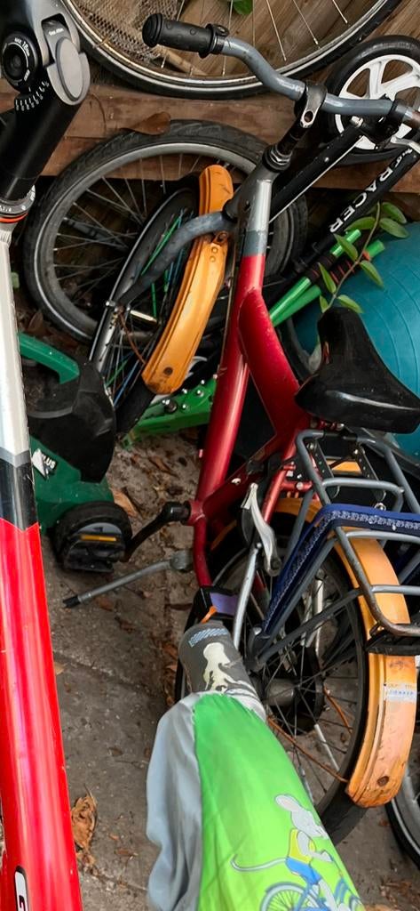 Gezocht jongensfiets oranje / rood 20 inch, Fietsen en Brommers, Fietsen | Kinderfietsjes, Ophalen of Verzenden, Gebruikt, 20 inch of meer