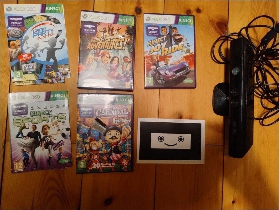 Xbox 360 Kinect Sensor met 5 Spellen, Spelcomputers en Games, Eén computer, Ophalen of Verzenden, Zo goed als nieuw, Sport
