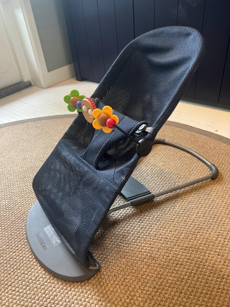 BabyBjörn wipstoel baby met speelrekje Ondeugende Oogjes, Wipstoel, Met gordel(s) of riempje(s), Zo goed als nieuw, Ophalen