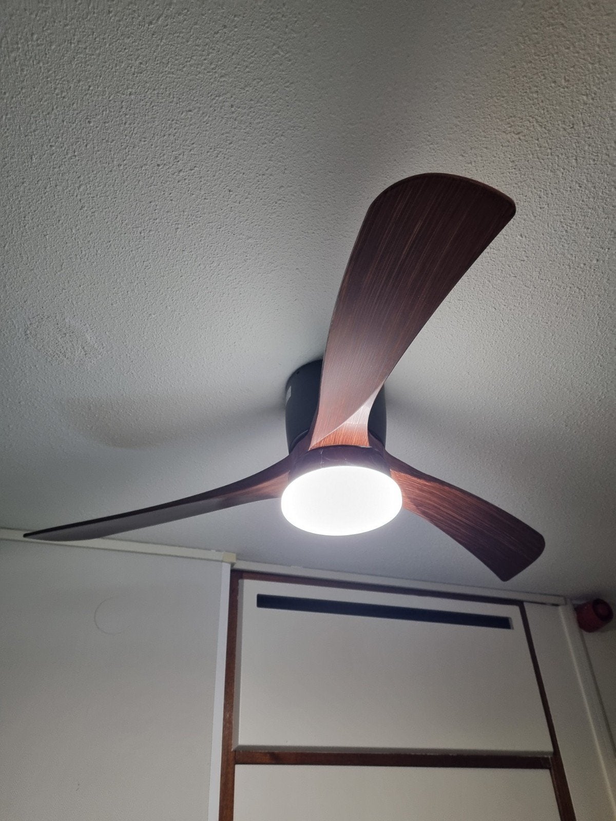 Moderne plafondventilator met verlichting, Huis en Inrichting, 100 tot 150 cm, Zo goed als nieuw, Minder dan 25 cm, Minder dan 100 cm