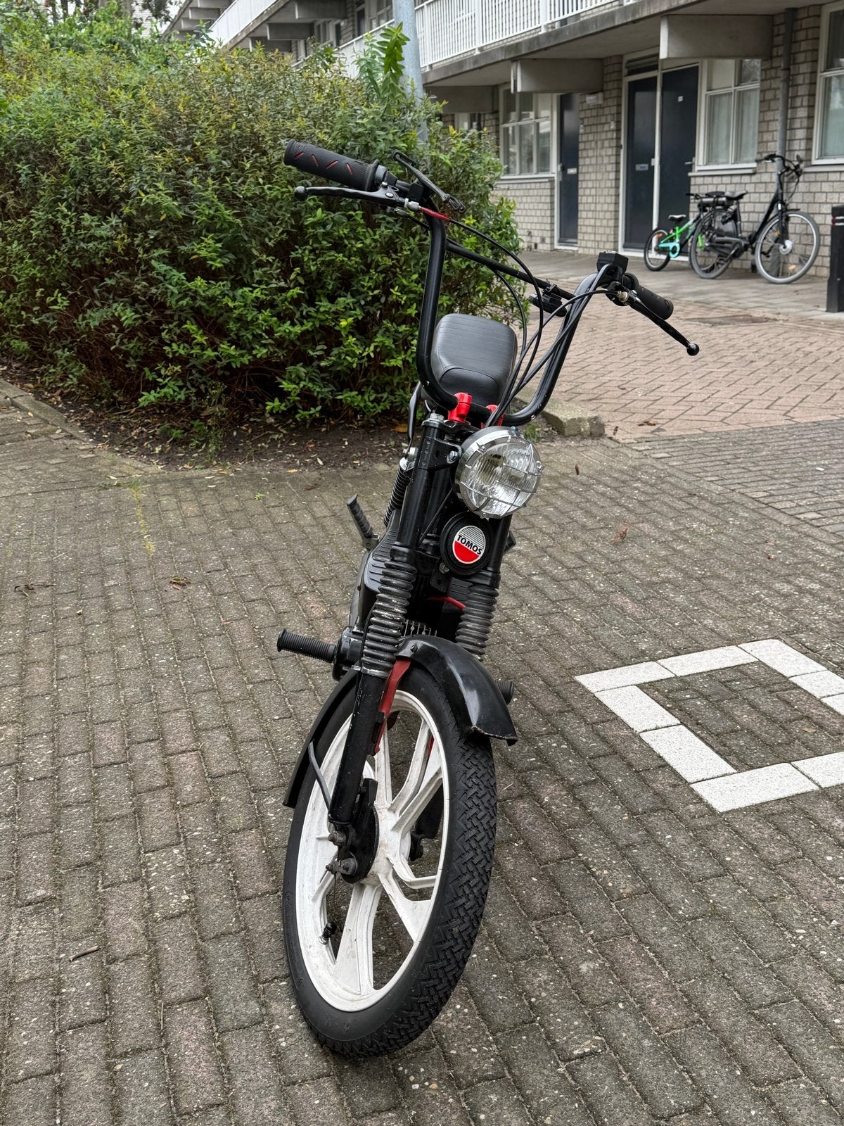 Tomos brommer, Fietsen en Brommers, Ophalen, Gebruikt, Maximaal 45 km/u, 2 versnellingen