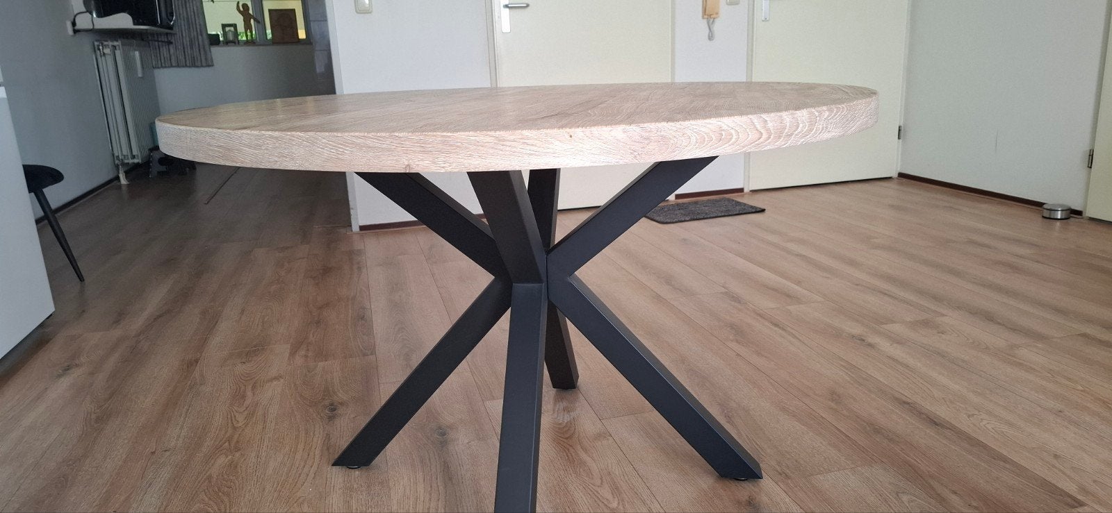 Ronde eettafel zo goed als nieuw, Ophalen, Rond, Zo goed als nieuw, Metaal