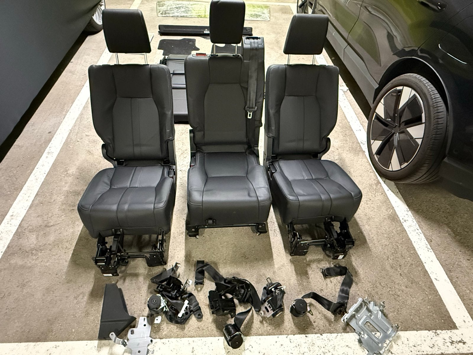 Gratis Complete set achterbank en voor landrover discovery, Ophalen of Verzenden, Nieuw, Land Rover