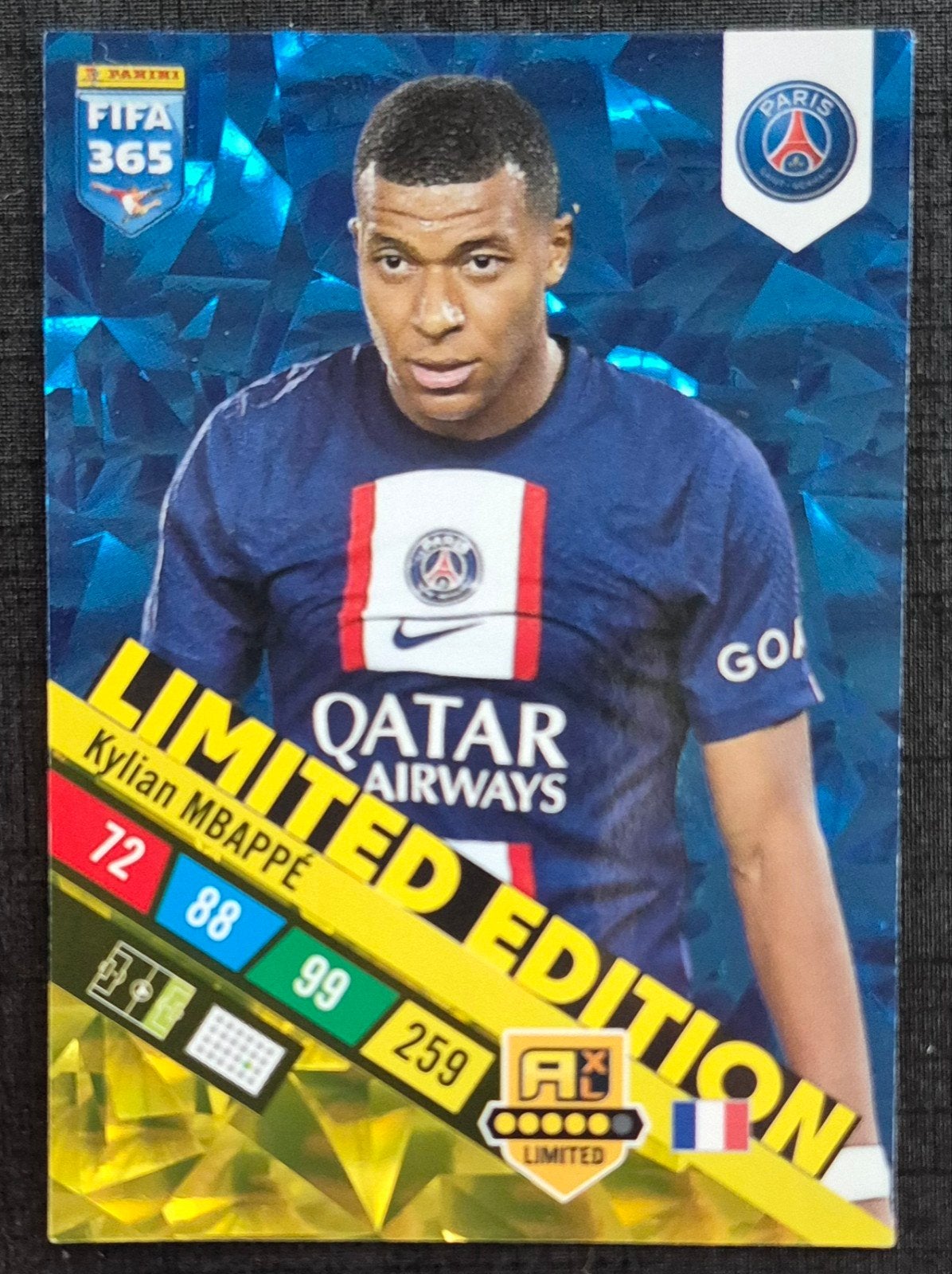 Panini Limited Edition Kylian Mbappe - Real Madrid, 22/23, Ophalen of Verzenden, Zo goed als nieuw, Buitenlandse clubs, Poster, Plaatje of Sticker