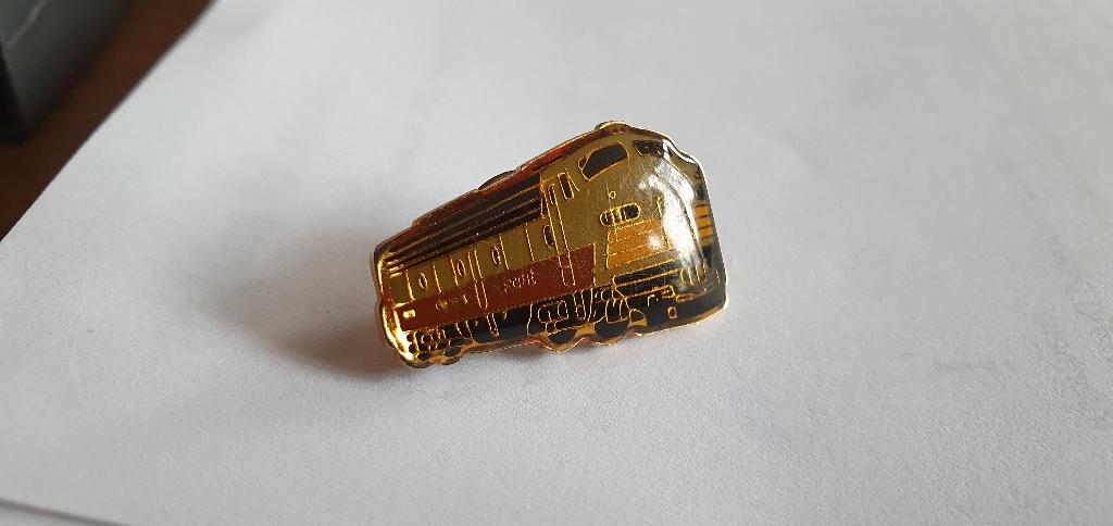 Pin Railroad locomotive Union Pacific, Ophalen of Verzenden, Gebruikt, Trein, Overige typen