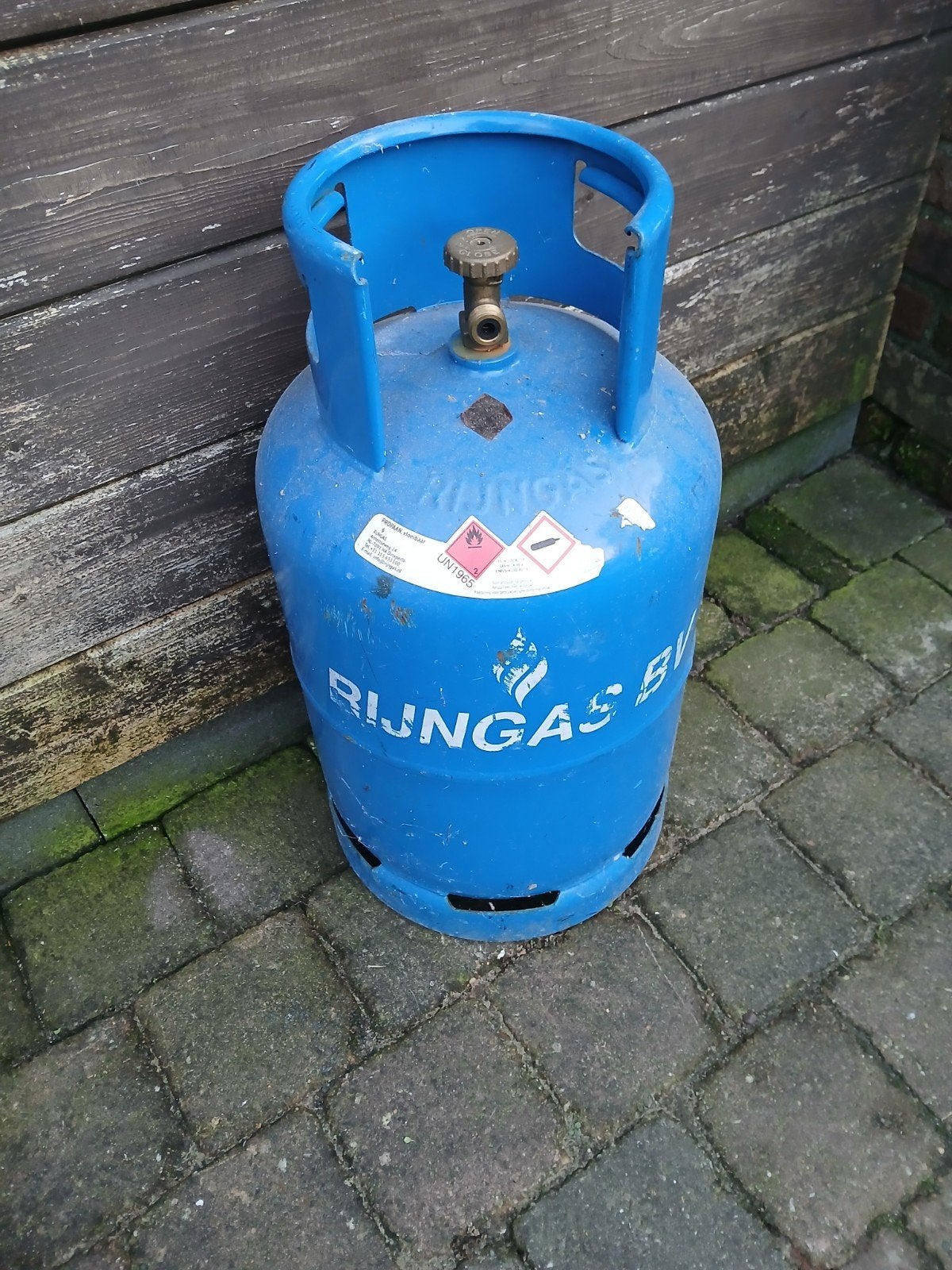gasflessen verschillende maten zit nog iets gas in, Caravans en Kamperen, Ophalen