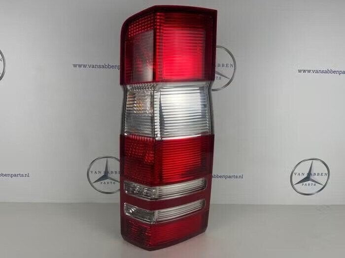 Achterlicht rechts van een Mercedes Sprinter, Auto-onderdelen, Ophalen of Verzenden, Gebruikt