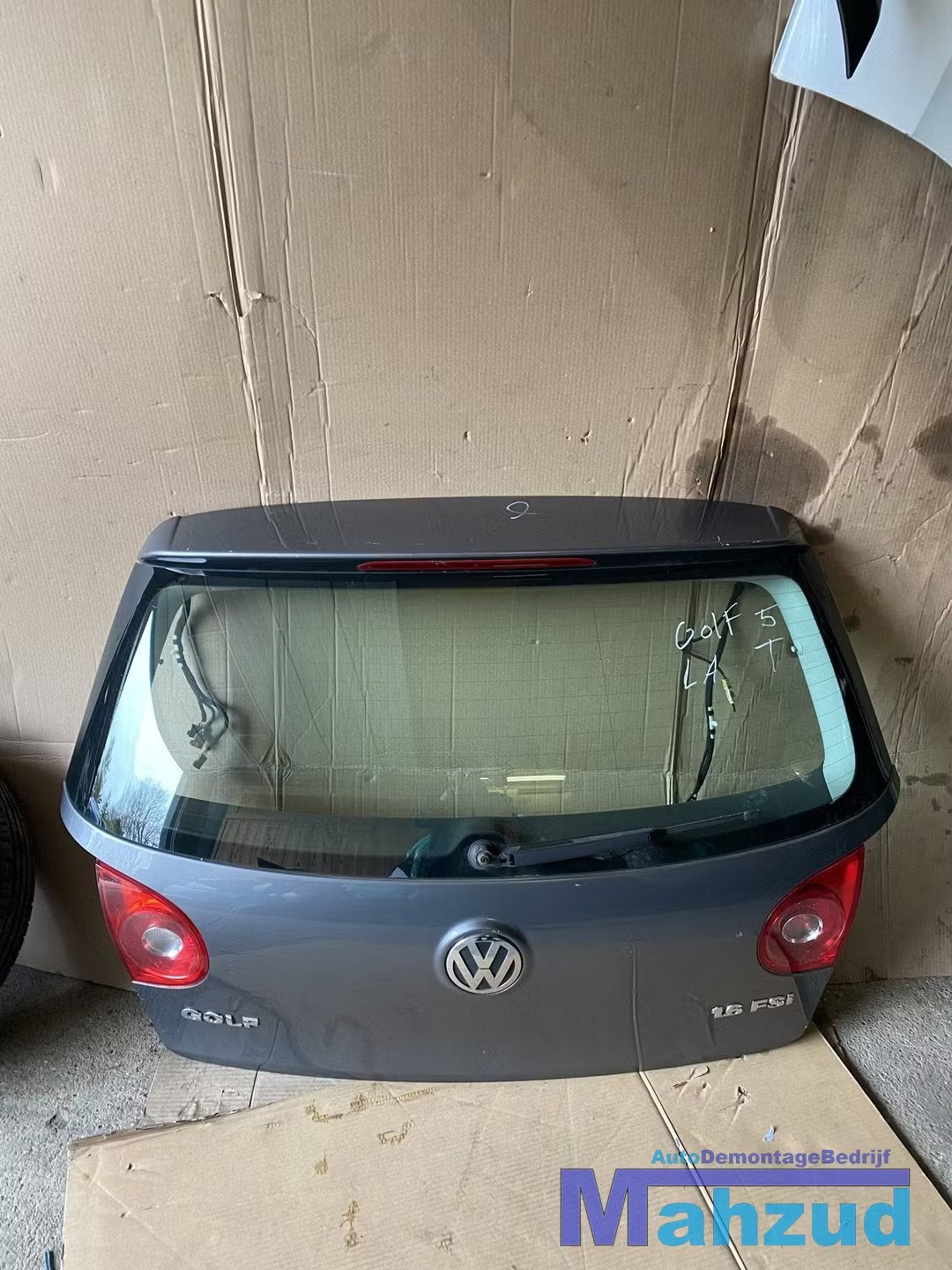 VW GOLF 5 Grijs LA7T Achterklep achterdeur, Auto-onderdelen, Gebruikt, Volkswagen AG, Achter, Berliner Ring 2
38440  Wolfsburg, DE