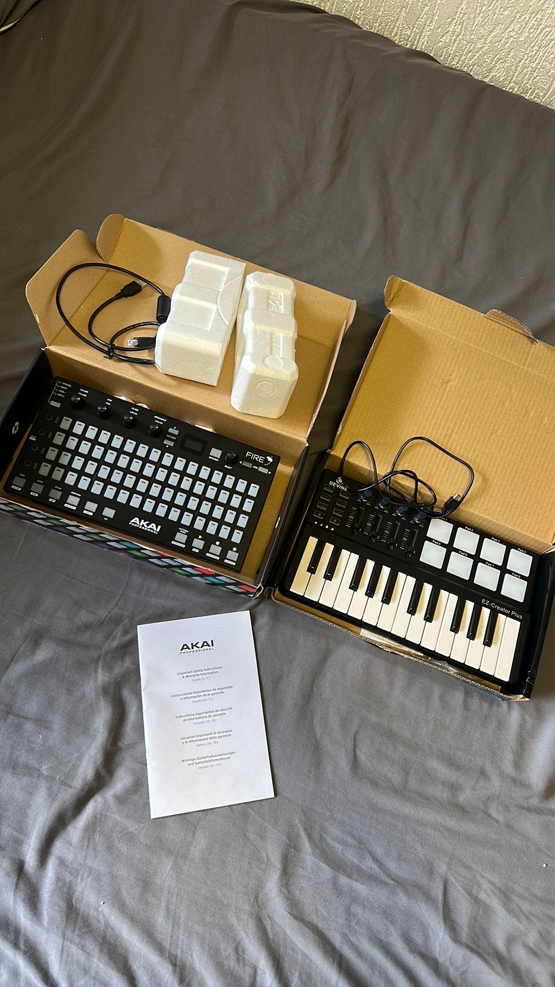 AKAI Proffessional + Devine Creator plus (set), Muziek en Instrumenten, Accordeons, Ophalen of Verzenden, Zo goed als nieuw, Overige merken