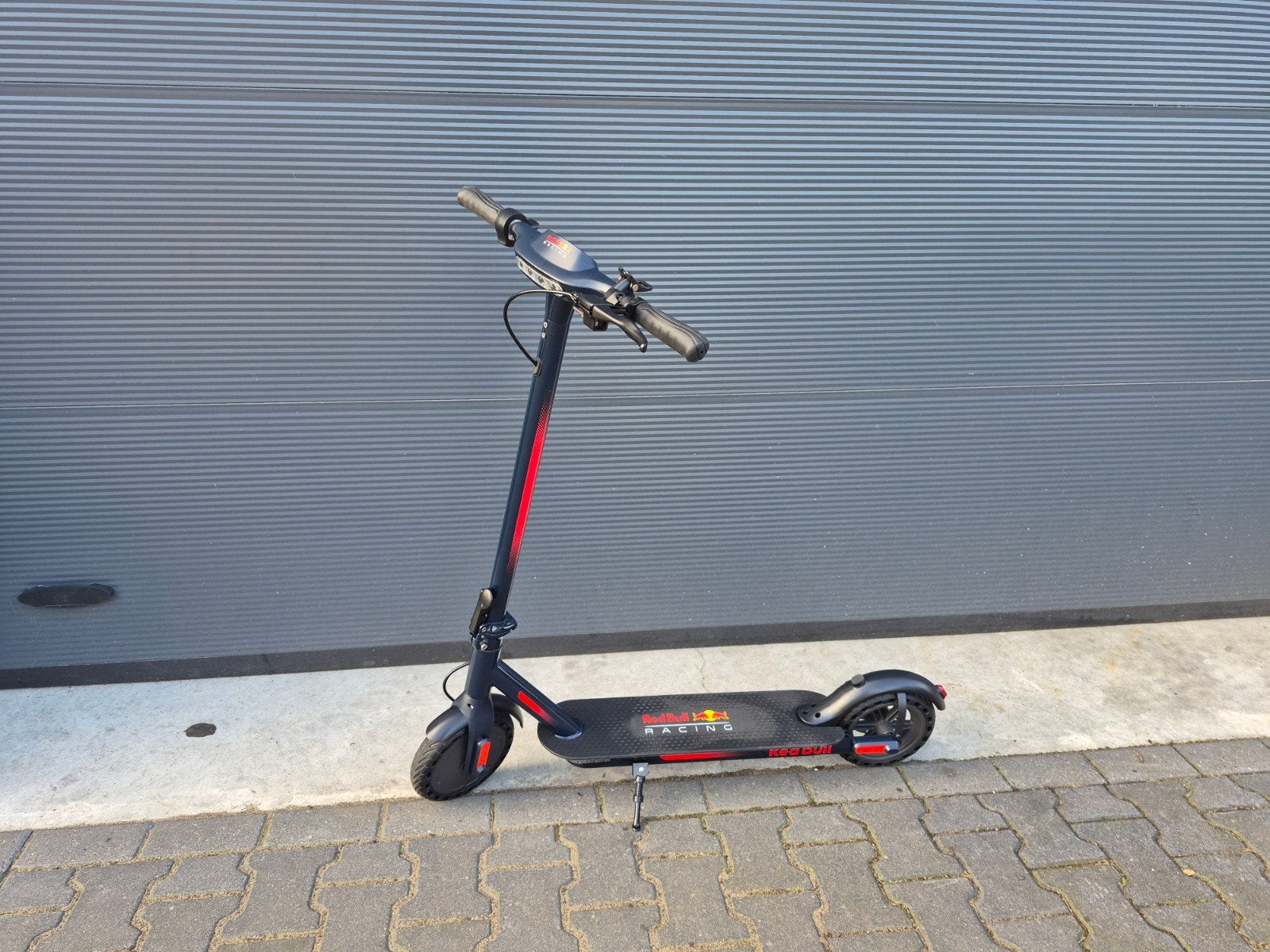 Redbull editie opvouwbare elektrische step nieuw, Ophalen, Nieuw, Elektrische step (E-scooter)
