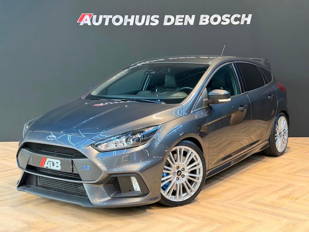 Ford Focus 2.3 RS 350PK - Sony - Camera, Auto's, Ford, Gebruikt, 4 cilinders, Leder en Stof, 2261 cc