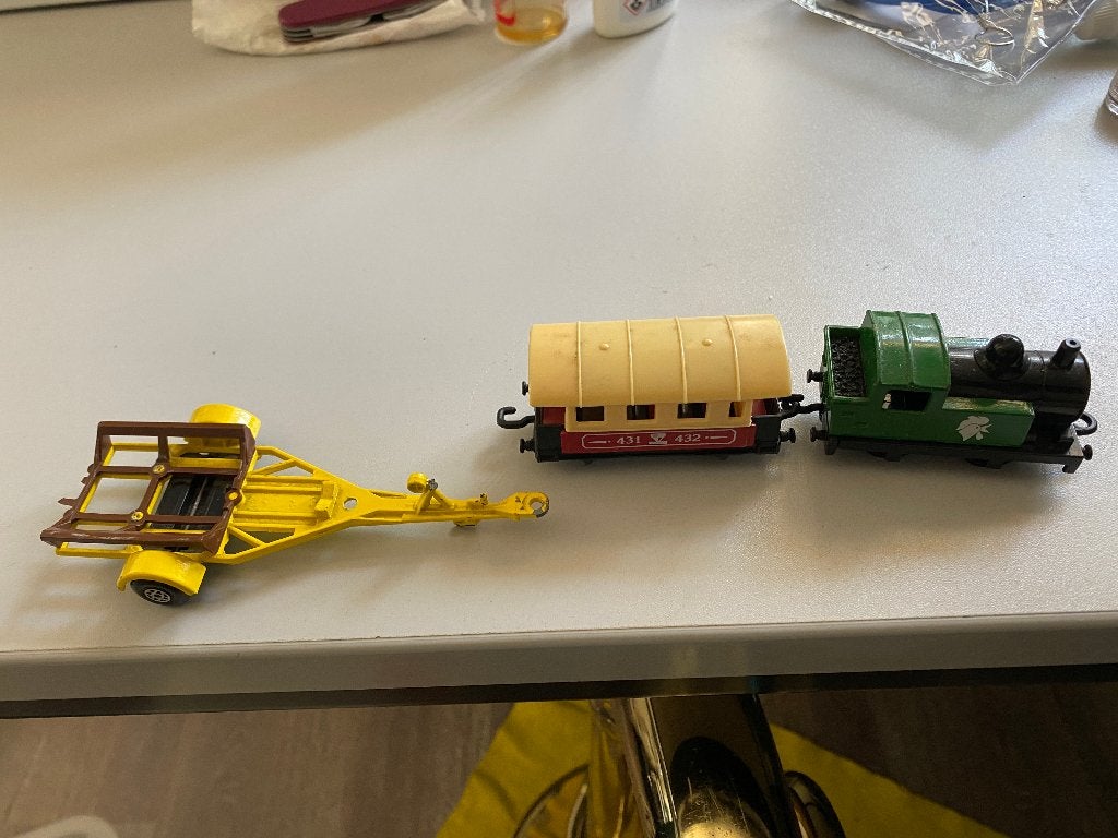 Matchbox treinen en aanhanger, Hobby en Vrije tijd, Modelbouw | Auto's en Voertuigen, Overige merken, Gebruikt, 1:50 of kleiner