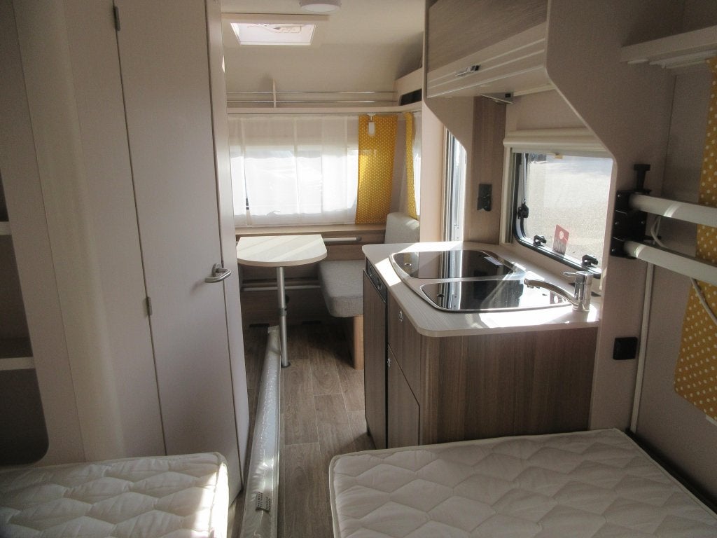 Dethleffs C'Joy Active 460 LE MET MOVER EN VOORTENT, Caravans en Kamperen, Dethleffs, Overige, 2 aparte bedden, Tot en met 3