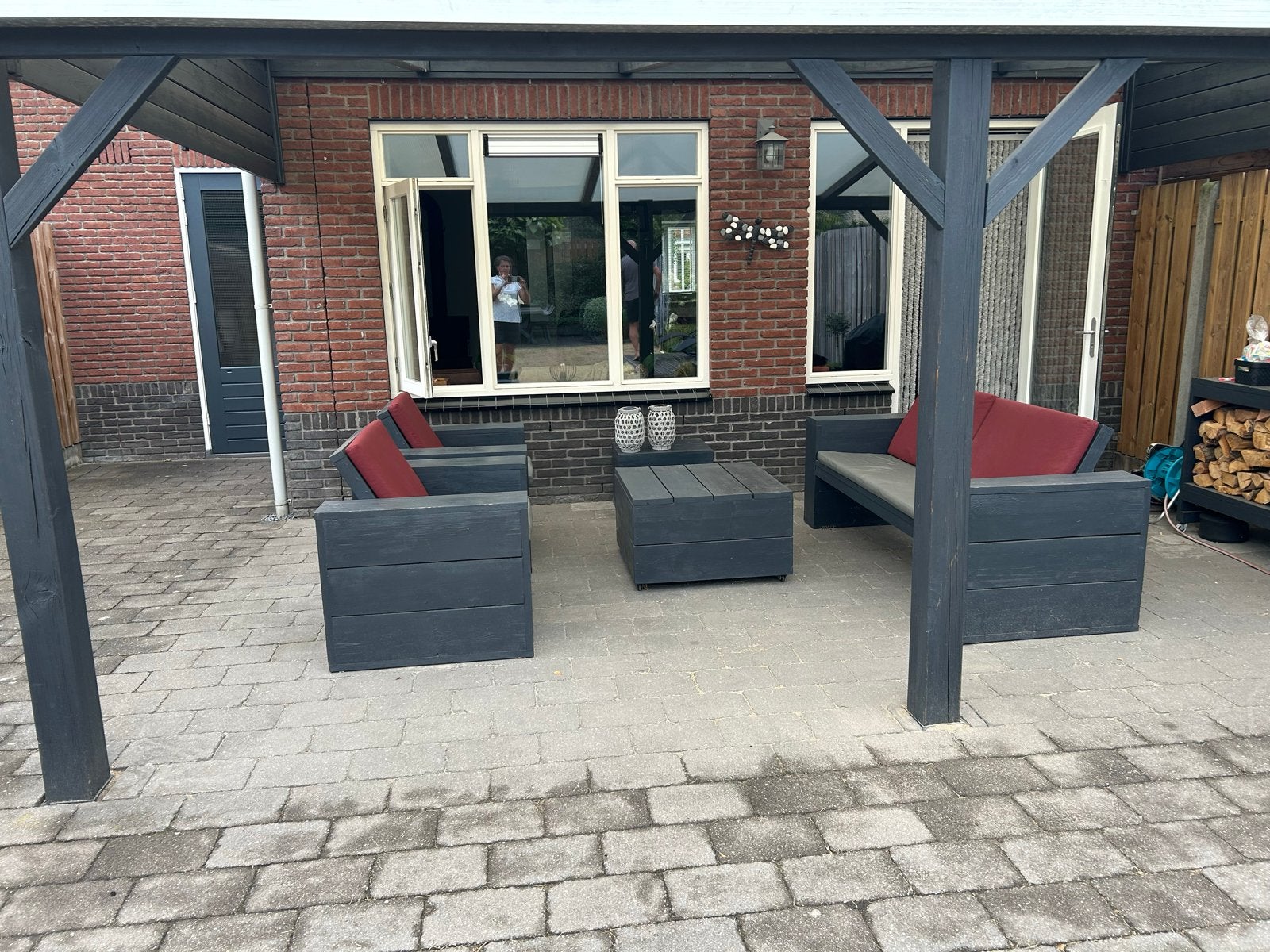 Mooie houten tuinset met bank, 2 stoelen, tafel en kastje, Ophalen, 4 zitplaatsen, Gebruikt, Hout