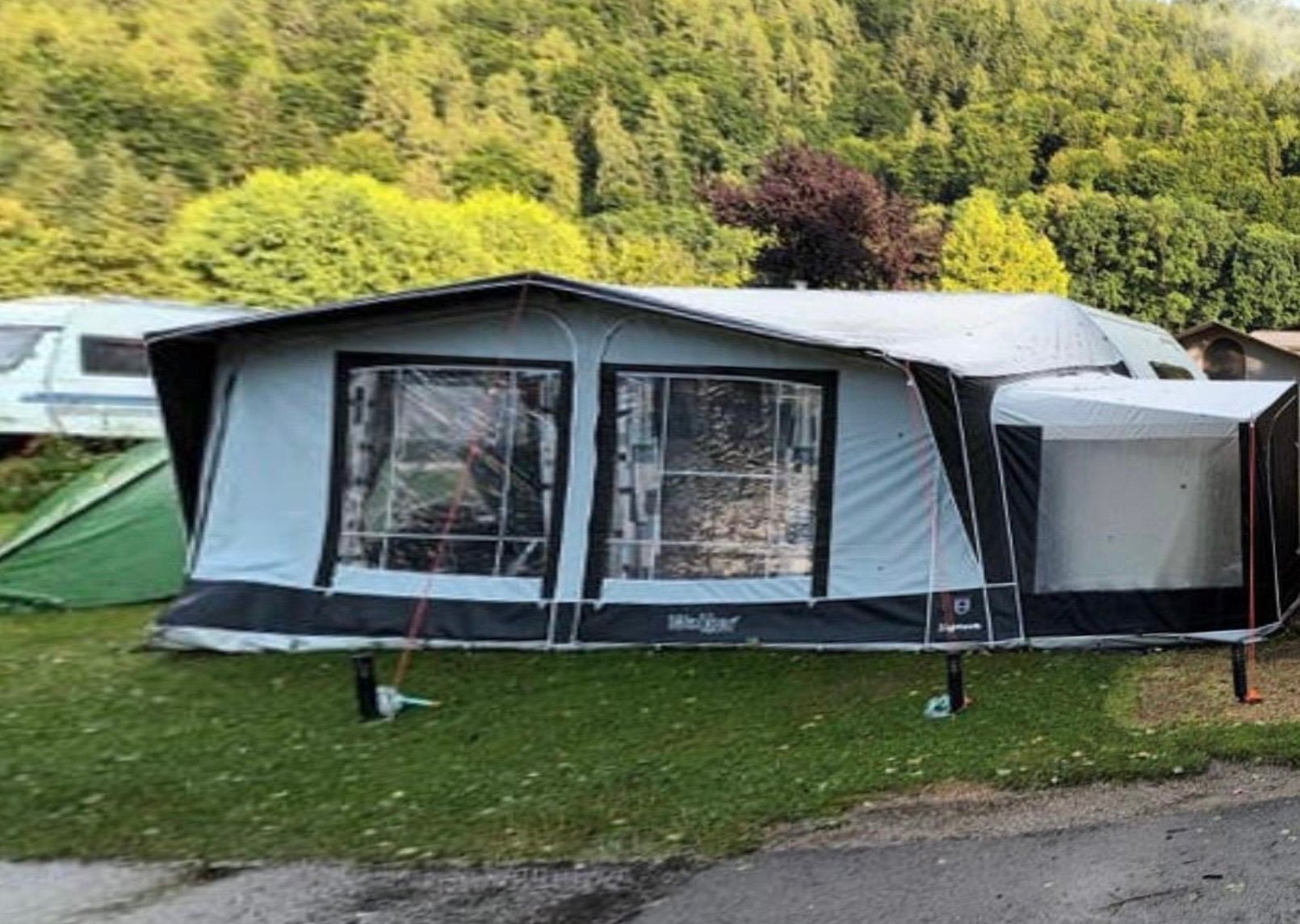 Voortent Walker Signum omloop maat 8 250 diep, Caravans en Kamperen, Ophalen, Gebruikt, Vinyl, Walker Campingstyle