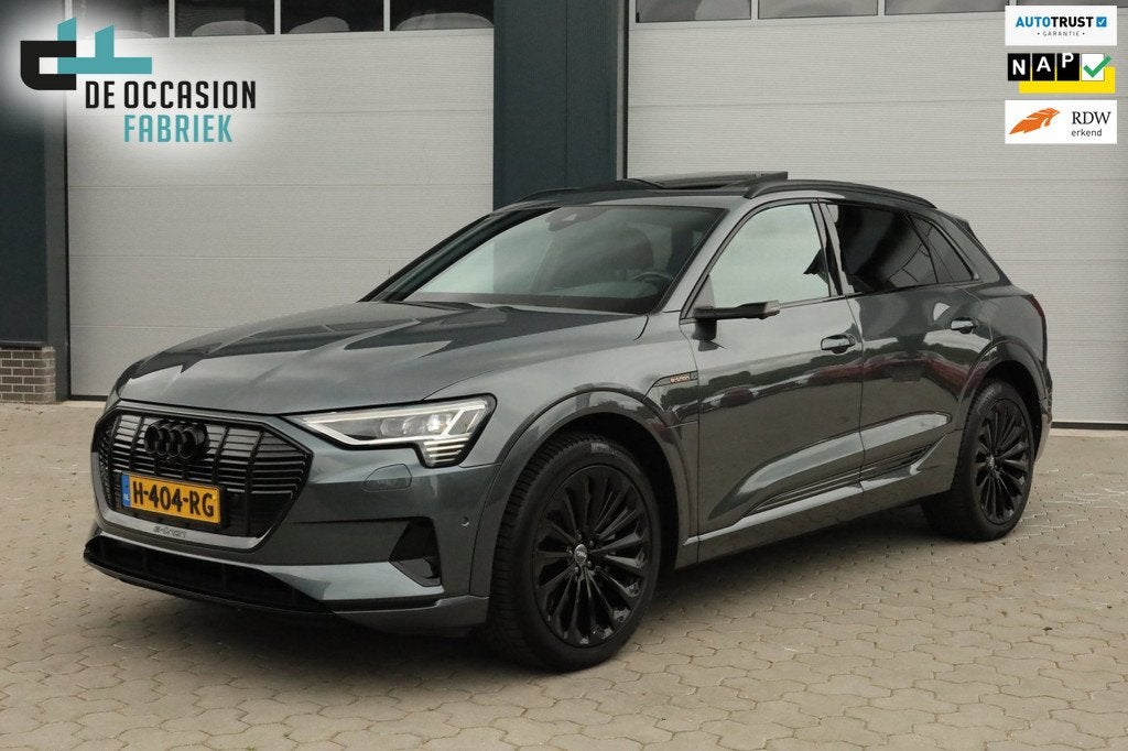 Audi E-tron E-tron 55 quattro adv. 95 kWh Pano B&O Adaptief, Auto's, Audi, Automaat, 131 €/maand, 95 kWh, 1583 min